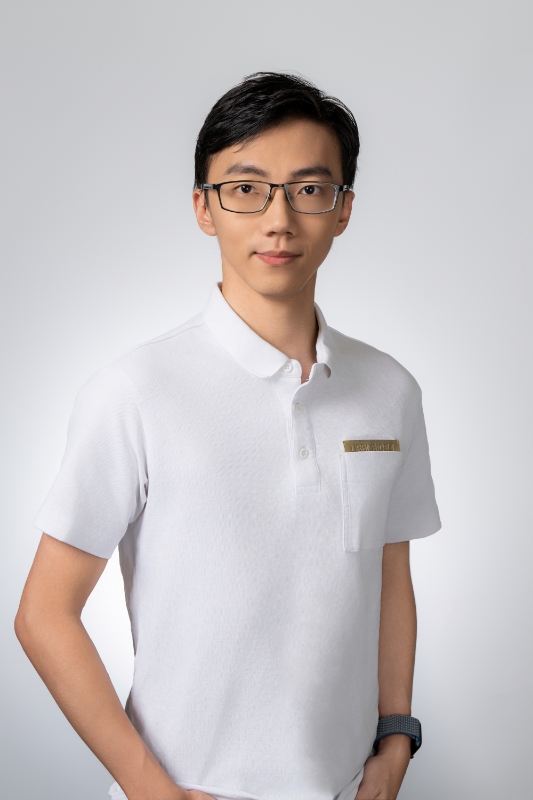 Weikai Yang